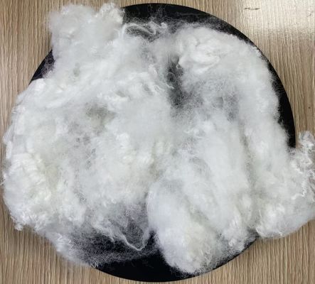 ভালো দাম ভার্জিন পলিস্টার স্ট্যাপল ফাইবার 15D 64mm হোয়াইট স্ট্যান্ডার্ড জিআরএস সার্টিফাইড অনলাইন