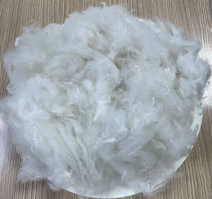 ভালো দাম পুনর্ব্যবহৃত পলিস্টার স্ট্যাপল ফাইবার 1.56D উচ্চ UV সুরক্ষা অনলাইন