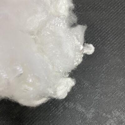 ভালো দাম 51 মিমি উচ্চ শোষণকারী ইউভি সুরক্ষা পলিস্টার স্ট্যাপল ফাইবার হোম টেক্সটাইল এবং পোশাকের জন্য অনলাইন